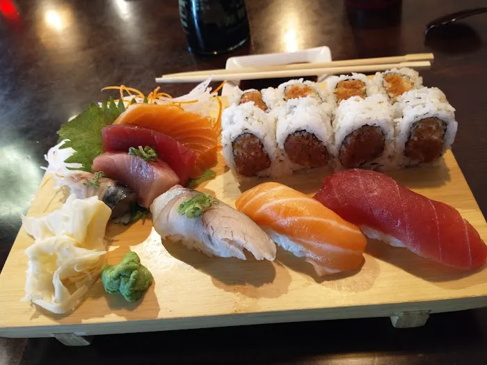 Sushi Q8 Eldersburg Picture 3