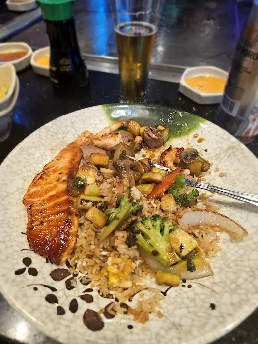 Kiku Japanese Steakhouse & Sushi Bar Picture 4