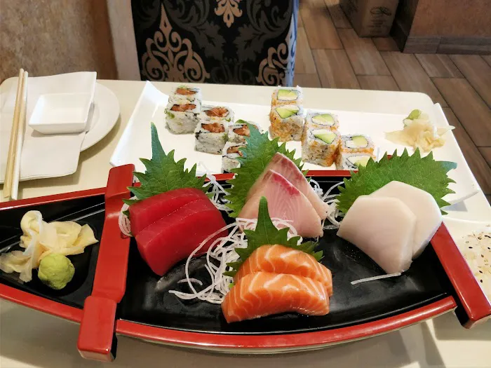 Panida Thai & Sushi Bar Picture 6