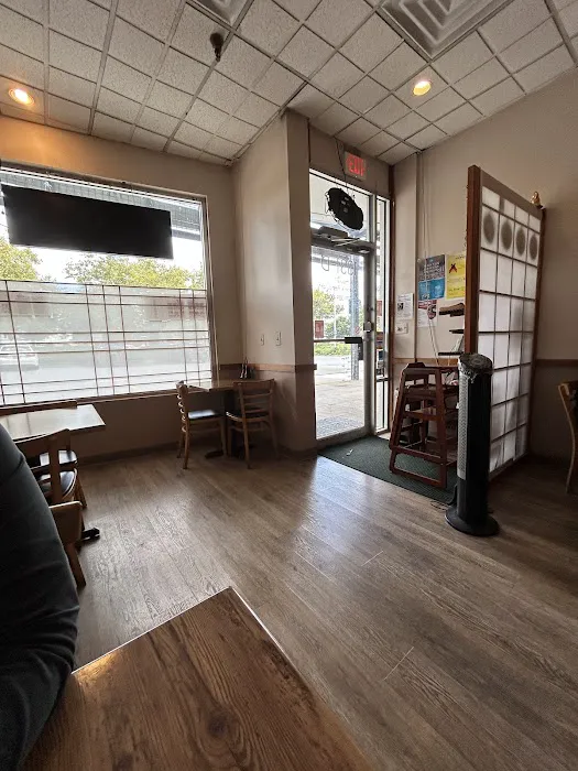 Sushi House Picture 6