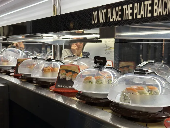 Kura Revolving Sushi Bar Picture 8