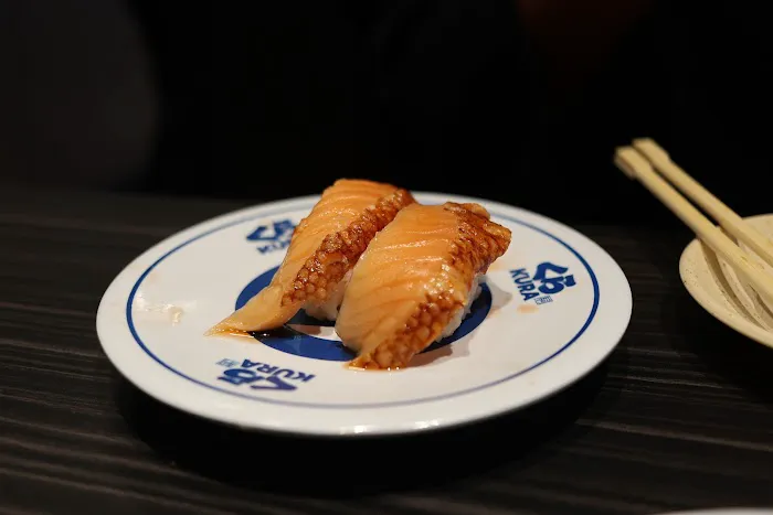 Kura Revolving Sushi Bar Picture 3