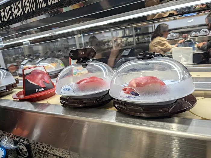 Kura Revolving Sushi Bar Picture 2
