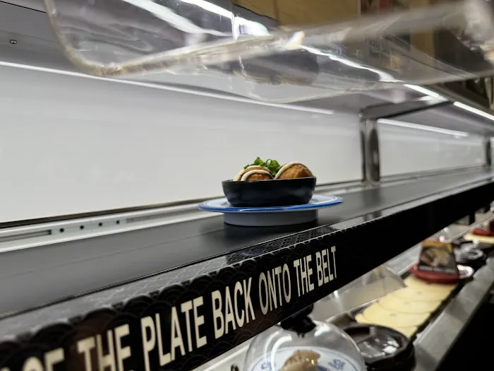 Kura Revolving Sushi Bar Picture 4