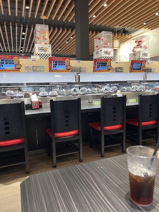 Kura Revolving Sushi Bar Picture 6
