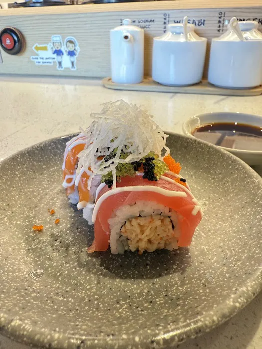 UZU Revolving Sushi Picture 5