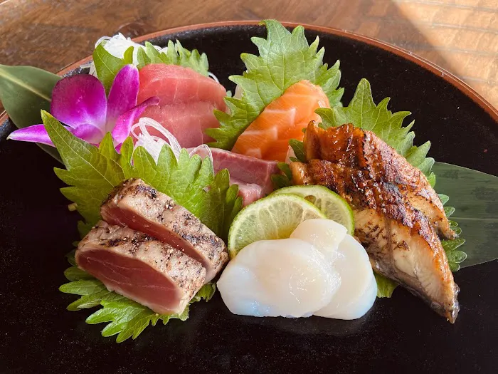 Nama Sushi Bar & Restaurant Picture 4