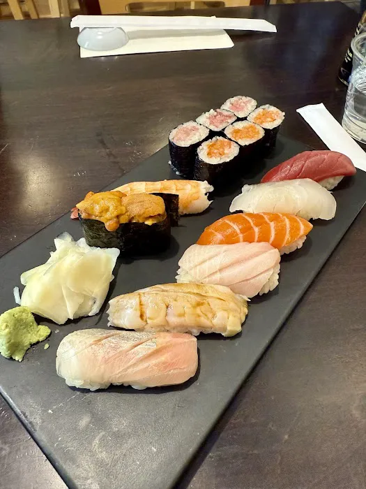 SUSHI SNOB Picture 8