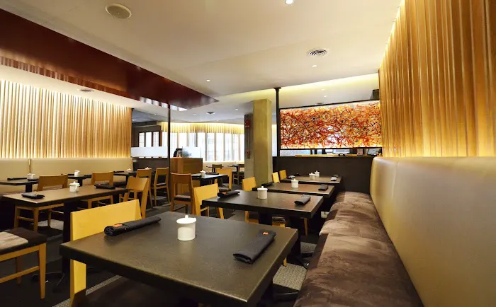KAZ Sushi Bistro Picture 8