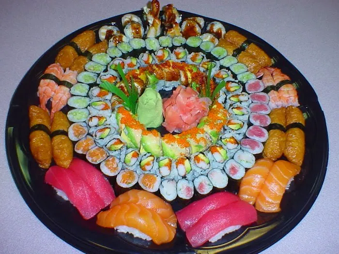 Bento Cafe Sushi and Roll Picture 4