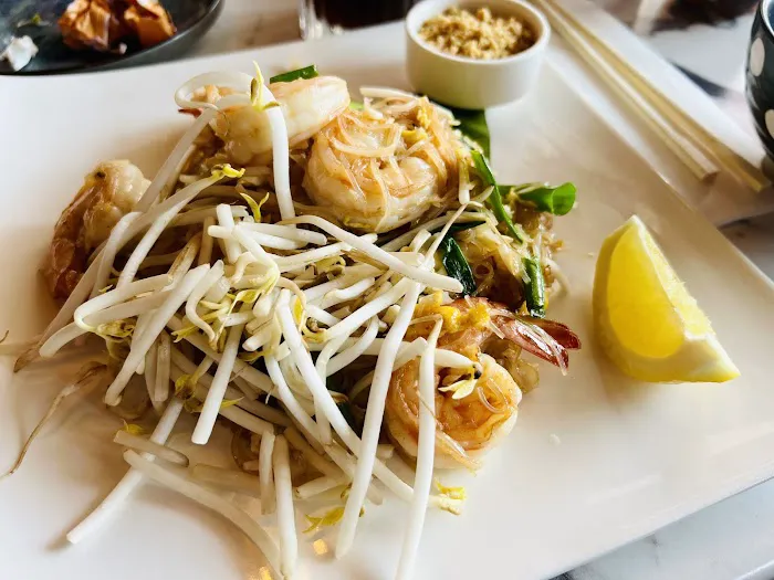 Akeno Sushi Bar and Thai Alexandria Picture 2
