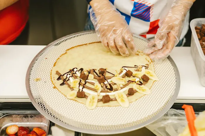 T-swirl Crepe Picture 8