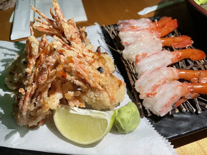 Khan Japanese Kitchen & Bar Picture 7