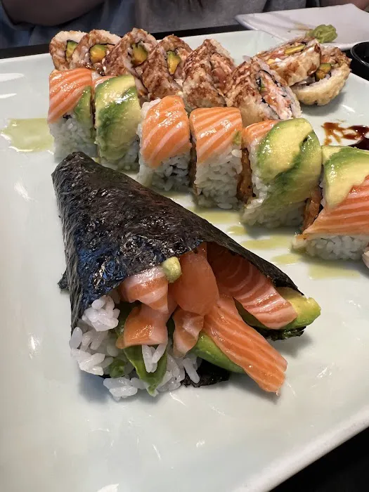 Koi Koi Sushi and Roll Picture 3