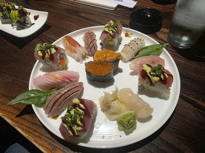 Kizuna Sushi & Ramen Picture 1