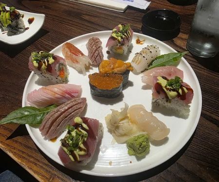 Kizuna Sushi & Ramen