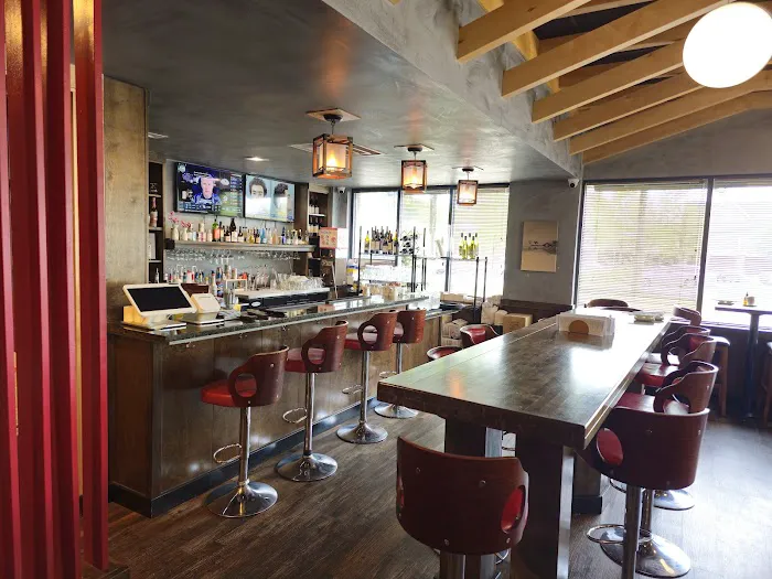 Matsutake Sushi and Sake Bar Picture 4
