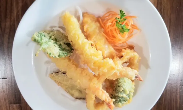 Matsutake Sushi and Sake Bar Picture 10