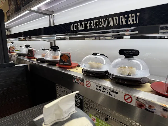 Kura Revolving Sushi Bar Picture 8