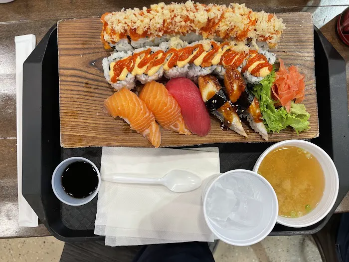 Lee's Sushi Picture 6