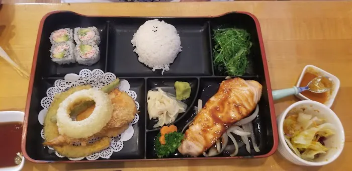 Yoko Sushi Picture 4