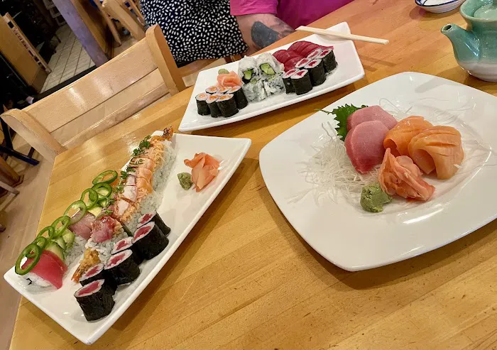 Sushi Yama (Yama Japanese Restaurant) Picture 5
