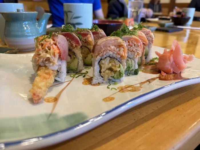 Sushi Yama (Yama Japanese Restaurant) Picture 2