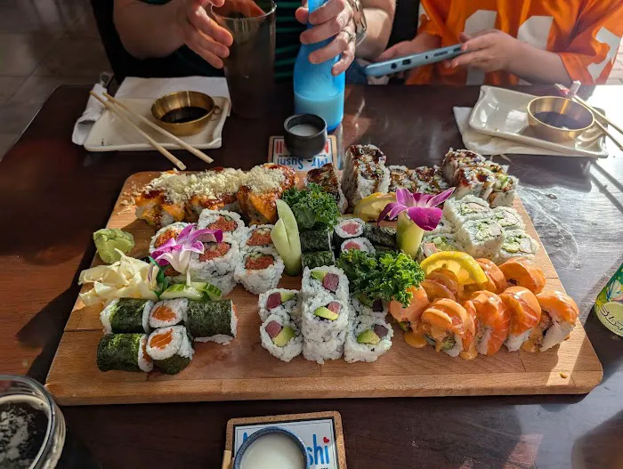 Mr. Sushi & Mrs. Roll(Lansdowne) Picture 4