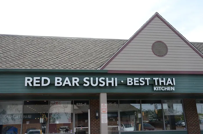 Red Bar Sushi & Best Thai Kitchen Picture 2