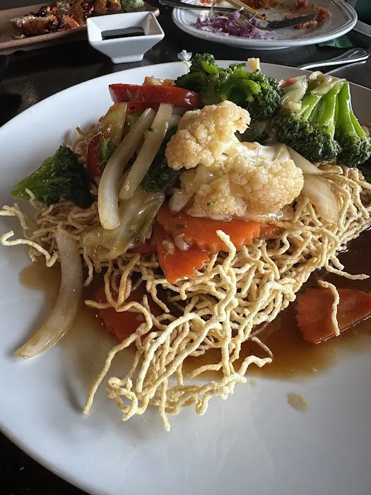 Red Bar Sushi & Best Thai Kitchen Picture 6