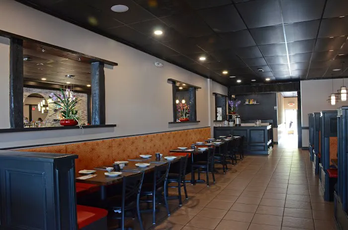 Red Bar Sushi & Best Thai Kitchen Picture 8