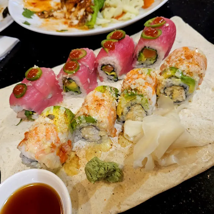 Red Bar Sushi and Best Thai Kitchen Picture 6