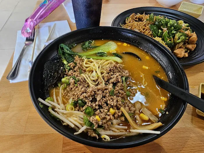 Oishii Sushi & Ramen Picture 5