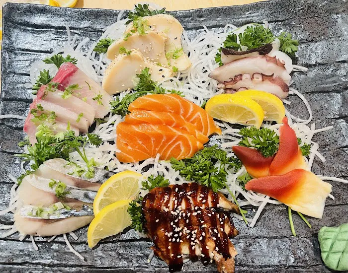 Akasaka Sushi & Japanese Steak House Picture 6