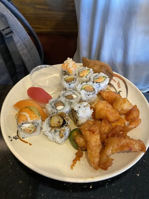 Mandarin Sushi Picture 4