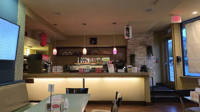 KAZUE Ramen & Sushi Bar Picture 5