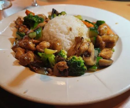 Blue Pacific Sushi & Grill