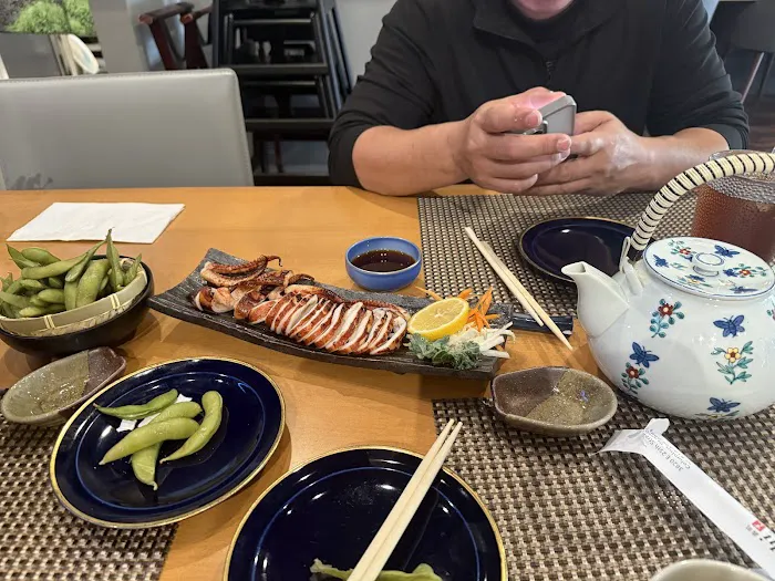 E Sushi Picture 5