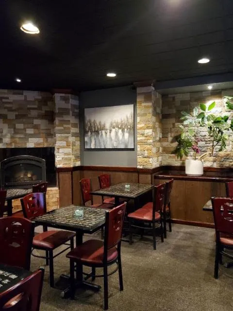 Dozo Sushi and Bar Picture 4