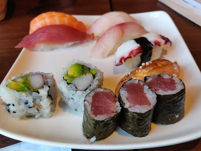 Ikko Sushi & Hibachi Picture 7