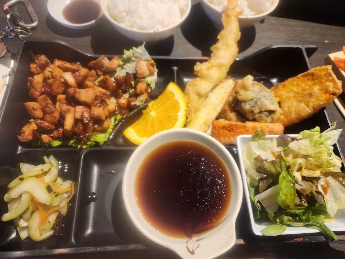 Jun Japanese Restaurant & Sushi Bar Picture 2