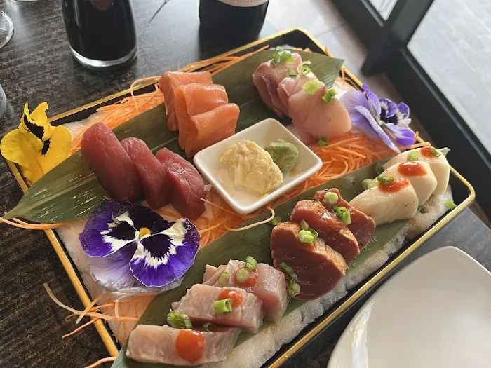 Poseidon Oyster Sushi Bar Picture 6