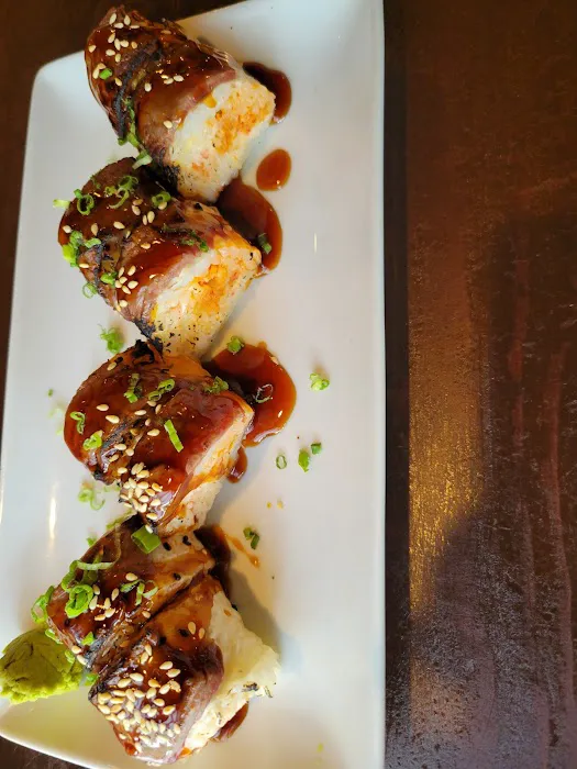 Lakeview Pearl Sushi Bar & Asian Bistro Picture 2