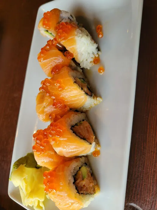 Lakeview Pearl Sushi Bar & Asian Bistro Picture 1