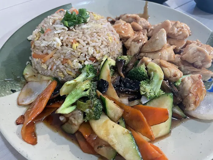MIDORI sushi & hibachi express Picture 2
