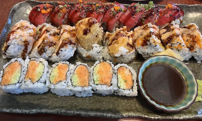 Sakura sushi and hibachi Picture 3