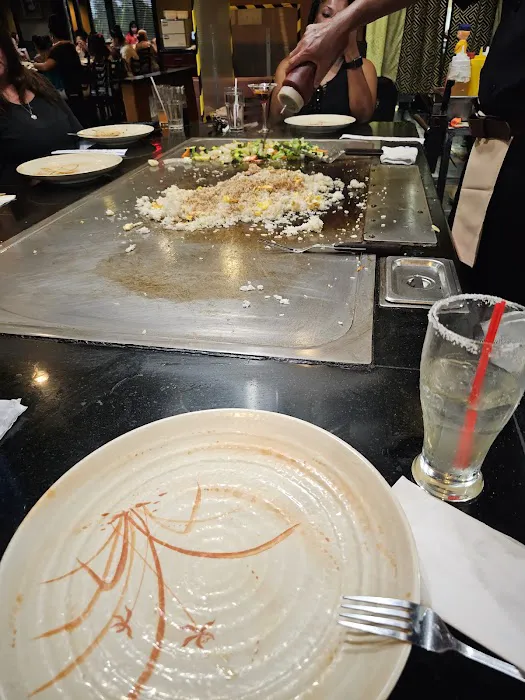 Fuji Hana Sushi Bar and Hibachi Steakhouse Picture 9