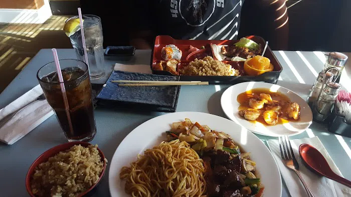 Fuji Hana Sushi Bar and Hibachi Steakhouse Picture 8