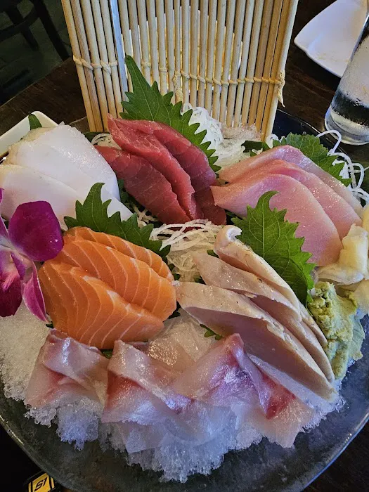 Fontana Sushi (6th Ave) Picture 6