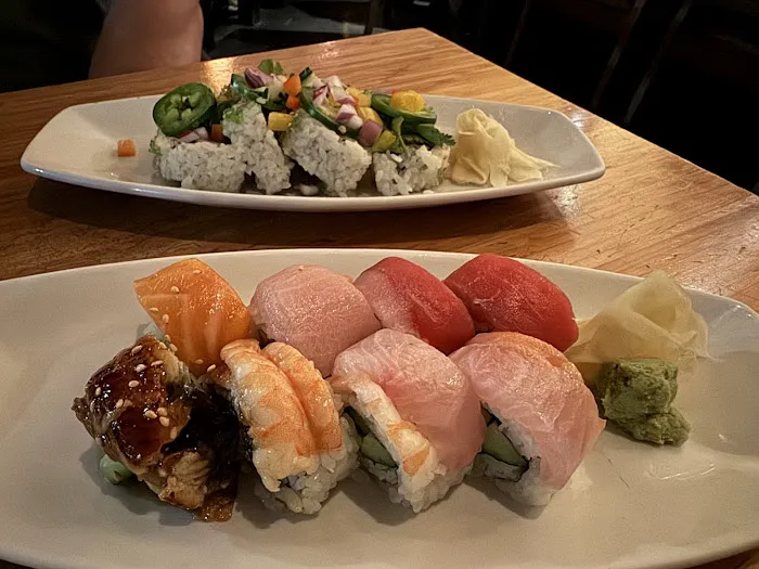 Sushi Den Picture 5